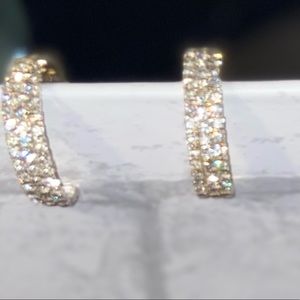 Elegant 3/4 hoop crystal Earrings